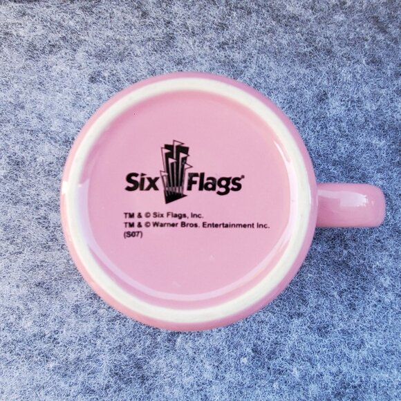 Tweety Bird Warner Bros Looney Tunes Six Flags Oversized Coffee Mug Pink Sparkle - Picture 4 of 7
